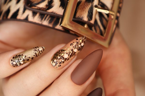 8 ideas de uñas animal print para llevar la manicura tendencia